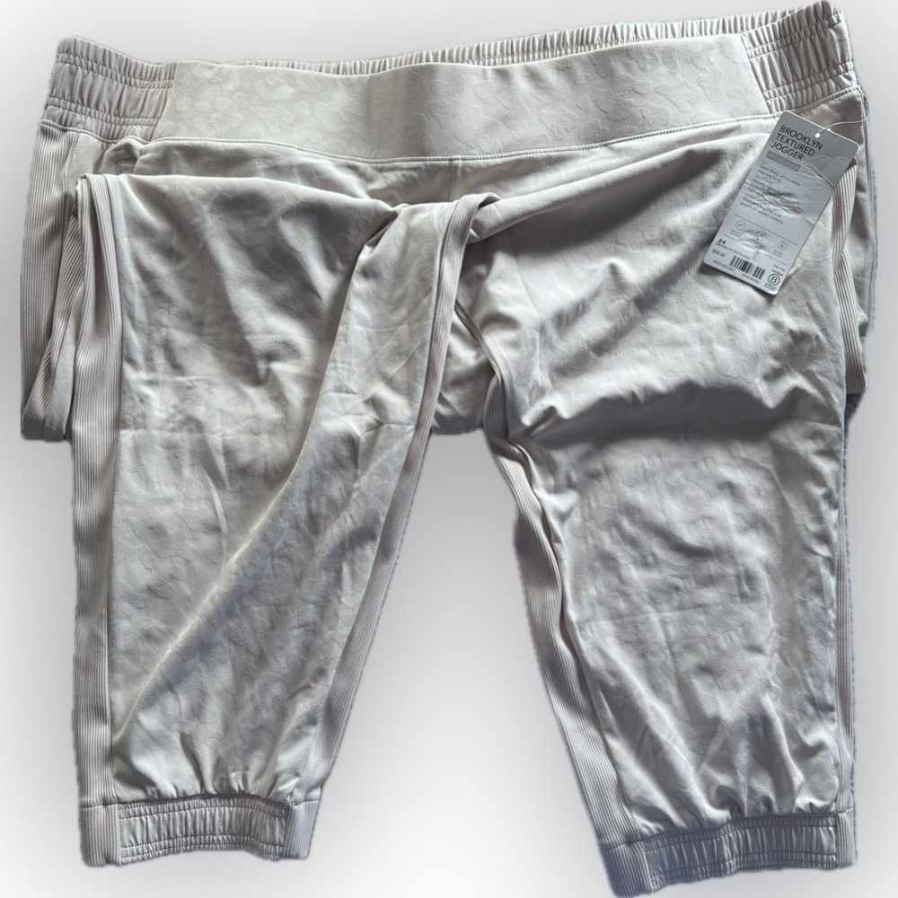 Athleta Brooklyn Textured Jogger - Picture 5 of 9